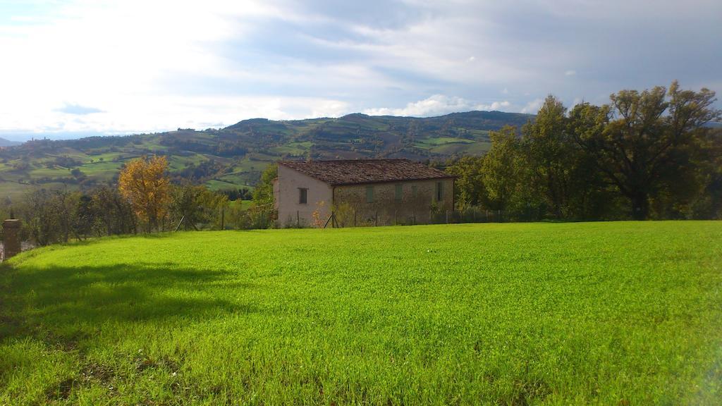TavoletoPoggio Dei Prugnoli住宿加早餐旅馆 外观 照片